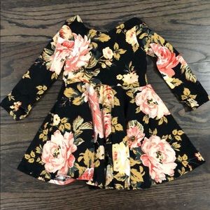 NWOT Paisley black flower baby dress 6-12m